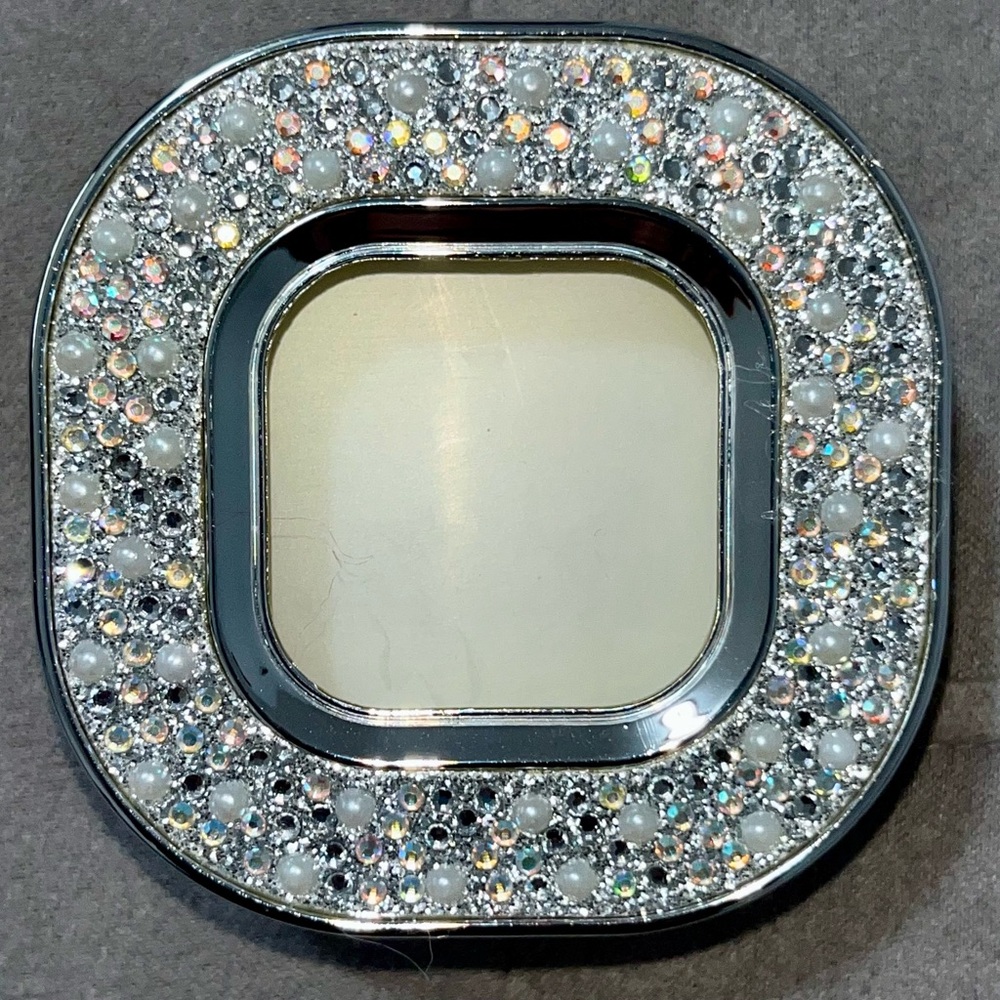 Bath & Body Works Car Fragrance Holder (Iridescent Sparkles) - EXCELLENT COND.